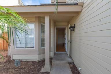Main picture of 11858 Liverpool Ln