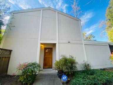 Main picture of 212 Garden Creek Pl