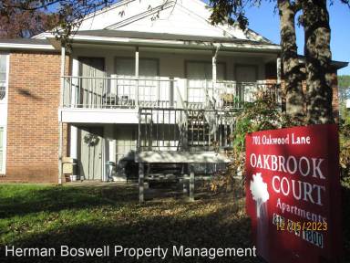 Main picture of 701 Oakwood Ln