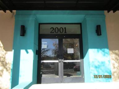 Main picture of 2001 Gold Ave SE