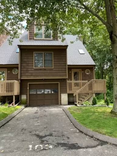 Main picture of 103 Meadow St