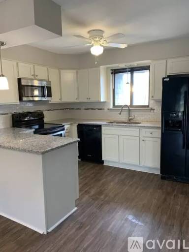 Main picture of 23 Beekman Dr