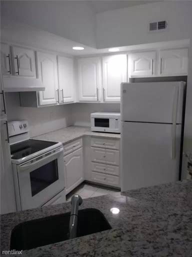 Main picture of 12730 Vista Isles Dr