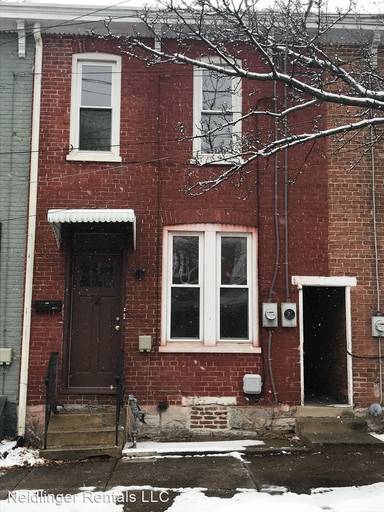 Main picture of 430 Arch St