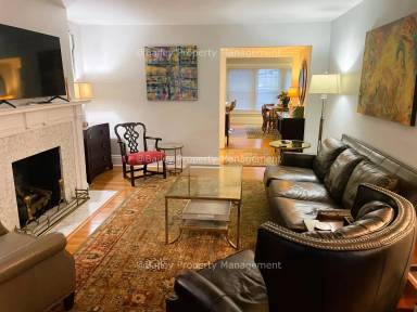 Main picture of 1971 Bardstown Rd