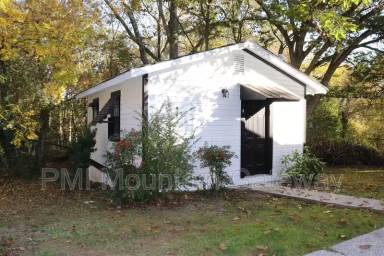 Main picture of 1522 Central Ave