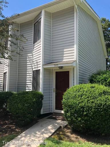 Main picture of 500 Garner Townes Ln