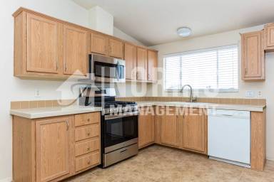 Main picture of 10692 N Cobalt St