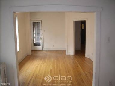 Main picture of 2884-2888 N Clark St Apartments