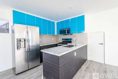 Main picture of 148 S Madison Ave