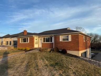 Main picture of 9790 Cincinnati Columbus Rd