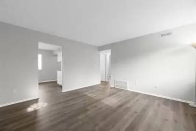 Main picture of 2402 Velma Ave