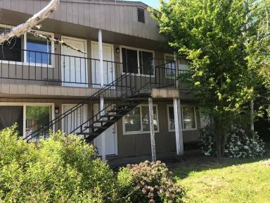 Main picture of 926 4th Ave SE