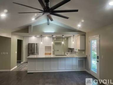 Main picture of 2503 Briar Cliff Rd