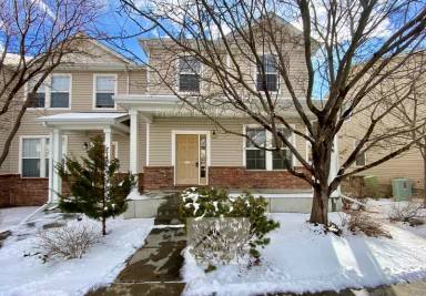 Main picture of 7746 Sandy Springs Pt