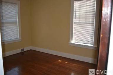 Main picture of 1671 Taylor Ave