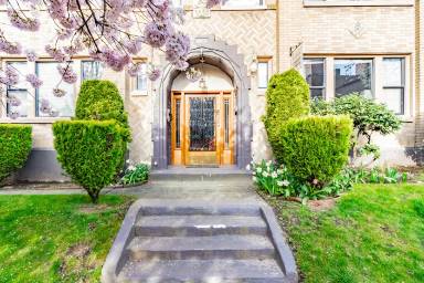 Main picture of 1133 17th Ave