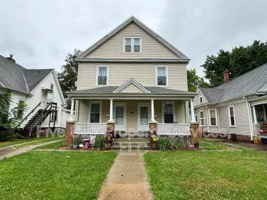 Main picture of 1038 N 1st St