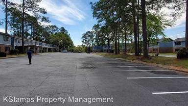 Main picture of West Town Apartments