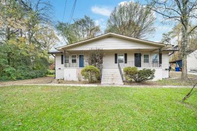 Main picture of 150 Lawton Rd