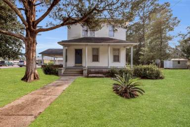 Main picture of 355 W Orange St