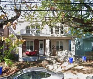 Main picture of 2500 Derry St