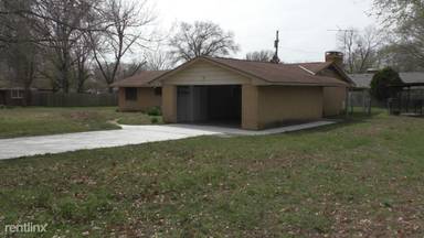 Main picture of 1511 Manor Dr
