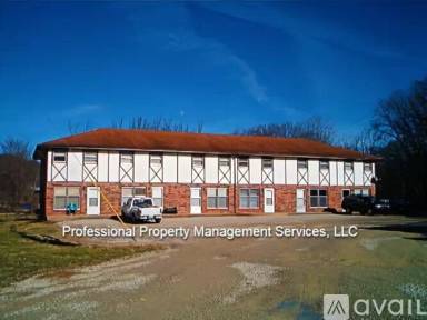 Main picture of 2107 Route 66 W