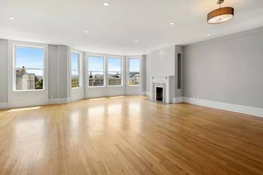 Main picture of 2018 Pine St
