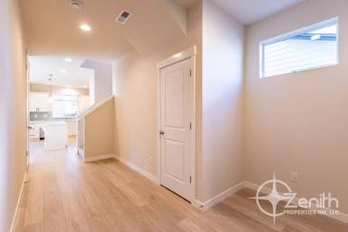 Main picture of 205 S 88th Dr
