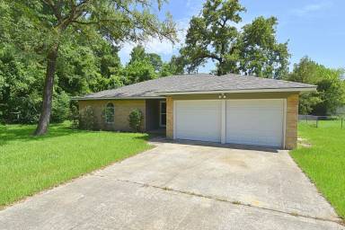 Main picture of 3615 Willie Way