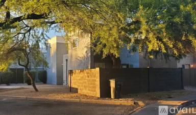 Main picture of 1702 E Pepper Cir