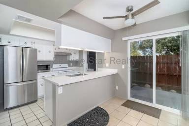 Main picture of 2815 N 52nd St
