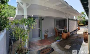 Main picture of 441 Kuliouou Rd