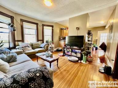 Main picture of 69 Woodlawn St