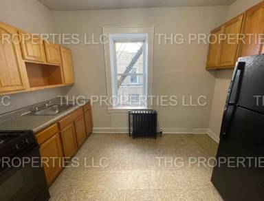 Main picture of Lincoln Ridge Apartments