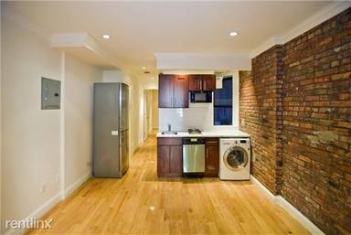 Main picture of 610 E 9th St