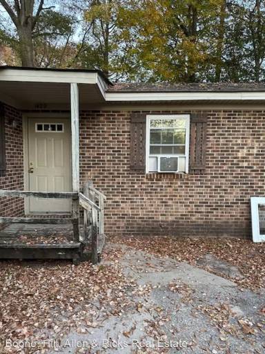 Main picture of 1401 Huffines Ave