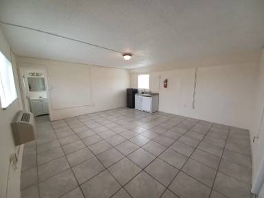 Main picture of 5609 5613 Central Ave