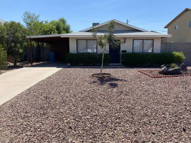 Main picture of 1909 W Palm Ln