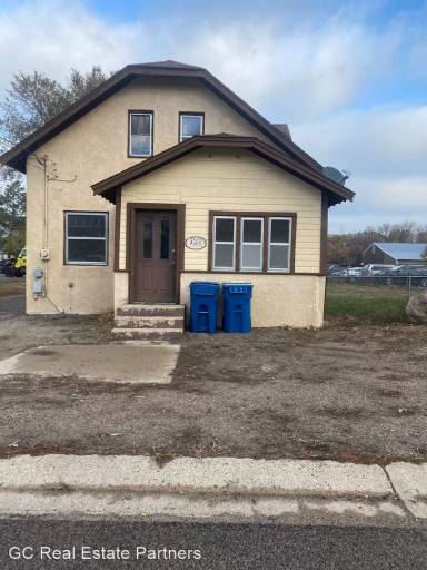 Main picture of 123 E Cedar St