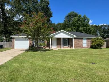Main picture of 22710 Mattingly St