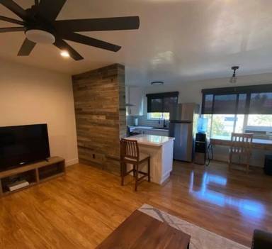 Main picture of 4262 Wilson Ave