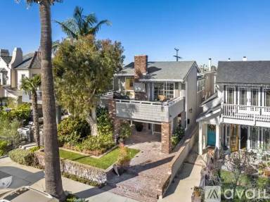 Main picture of 411 Goldenrod Ave