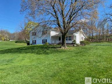 Main picture of 858 Maple Grove Rd