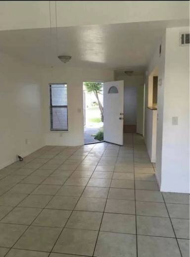 Main picture of 1221 Songbird Ln