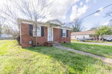 Main picture of 3000 Ross Ave