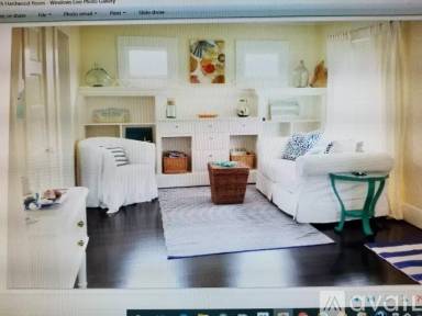 Main picture of 214 1/2 Avenue C