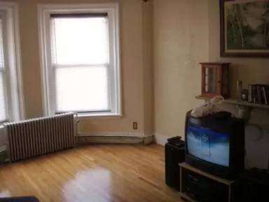 Main picture of 88 Hammond St