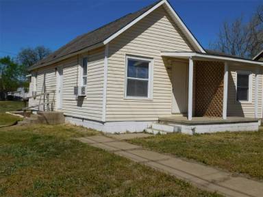 Main picture of 1203 N 7th St